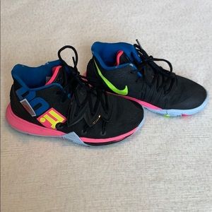 Nike Kyrie Just Do It size 3.5